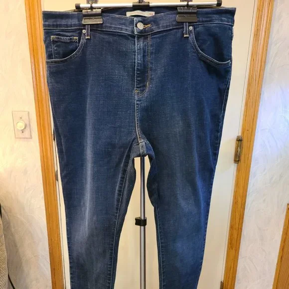 Levi's Plus Size Womens 721 - Picture 7 of 7